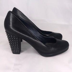 ❤️Kenneth Cole “Stud Bolt” Heels❤️